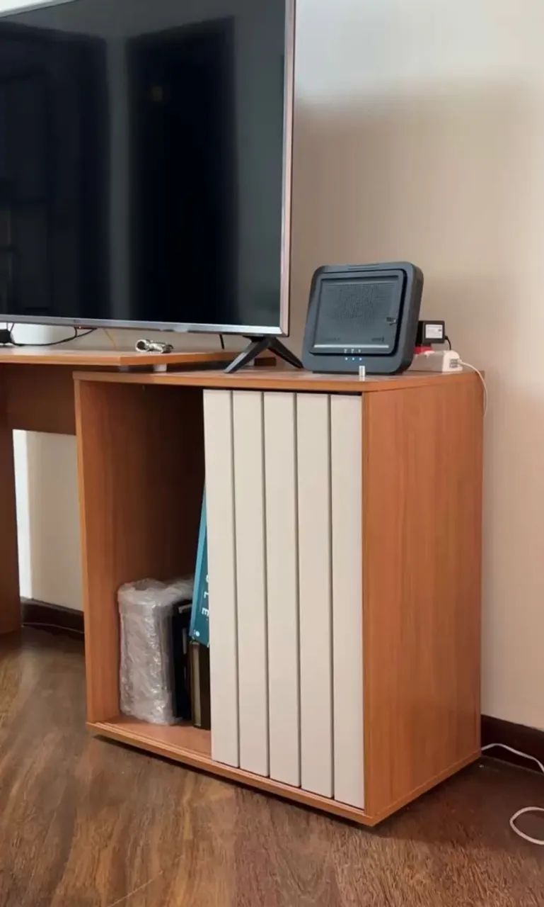 Mesa de computador 467357280135424002