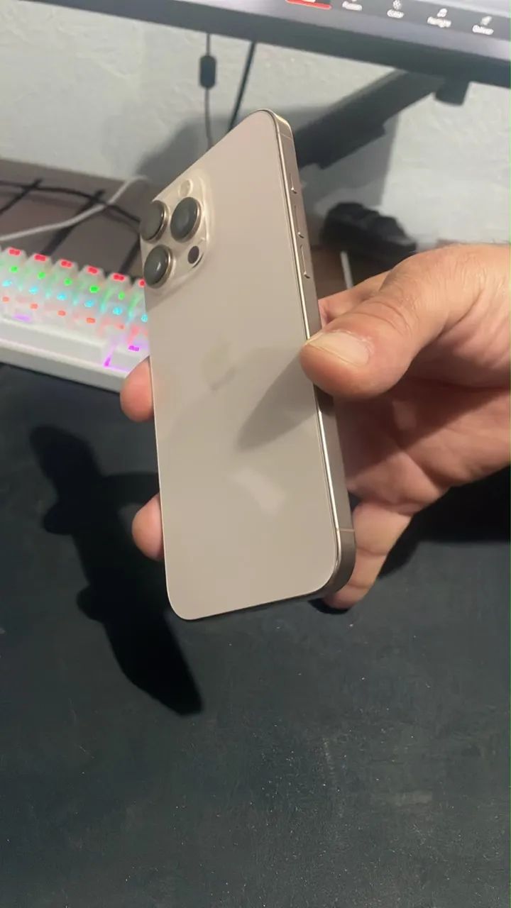 iPhone 16 pro Max - Foto 2