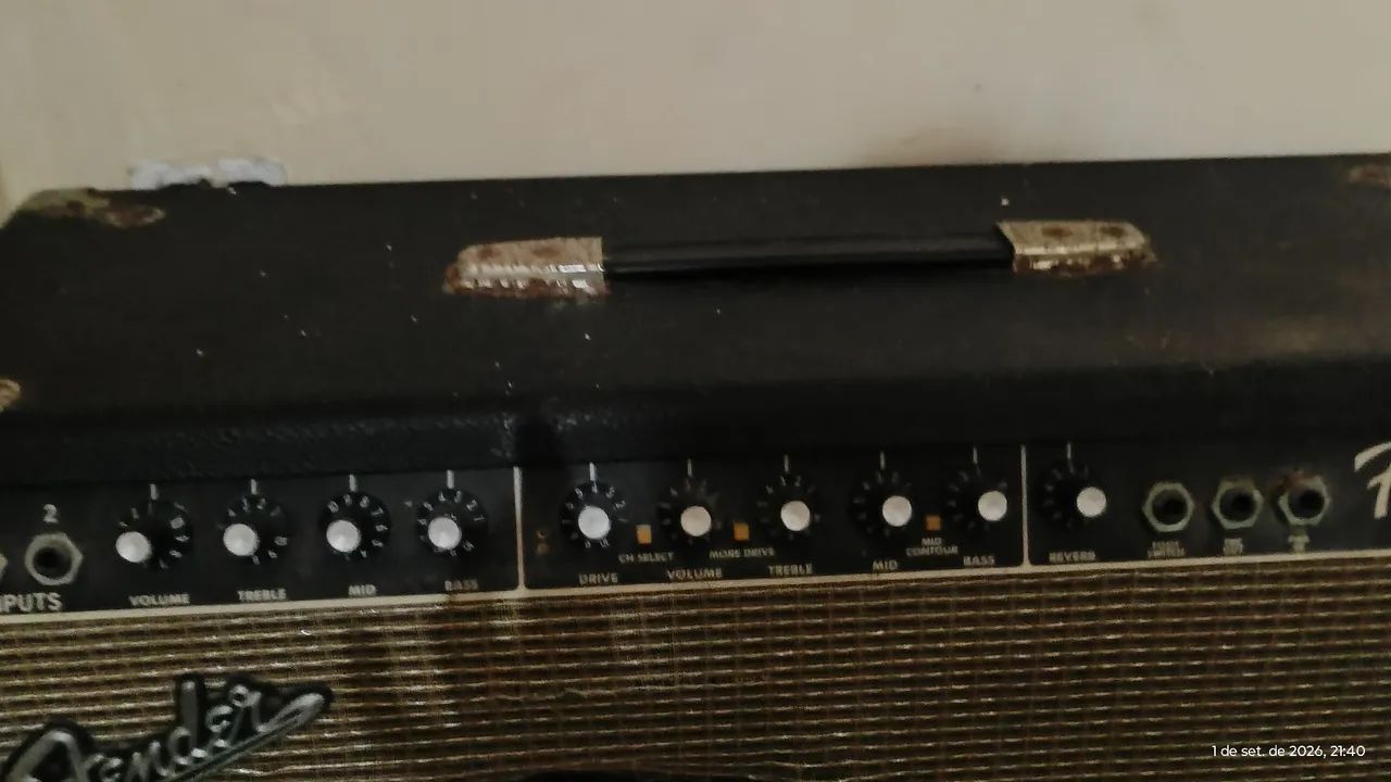 * Caixa de Som profissional Fender