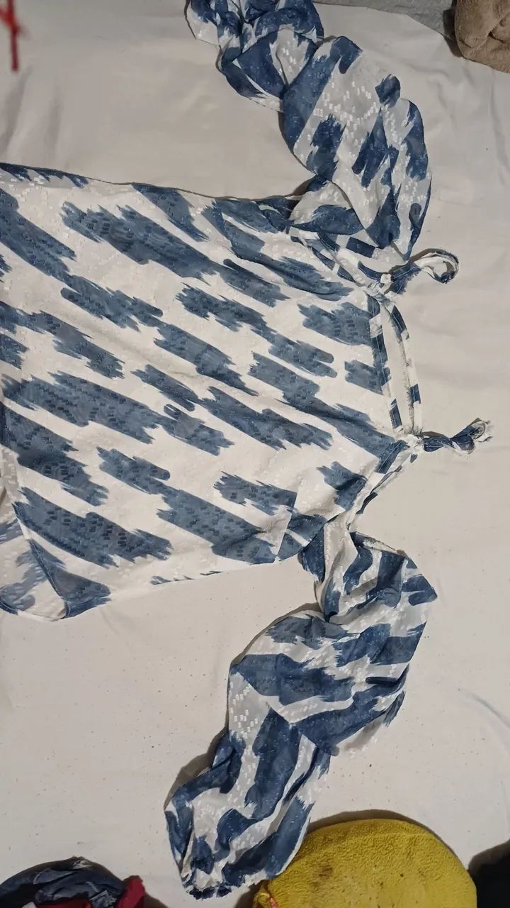 Vende blusa usada uma vez