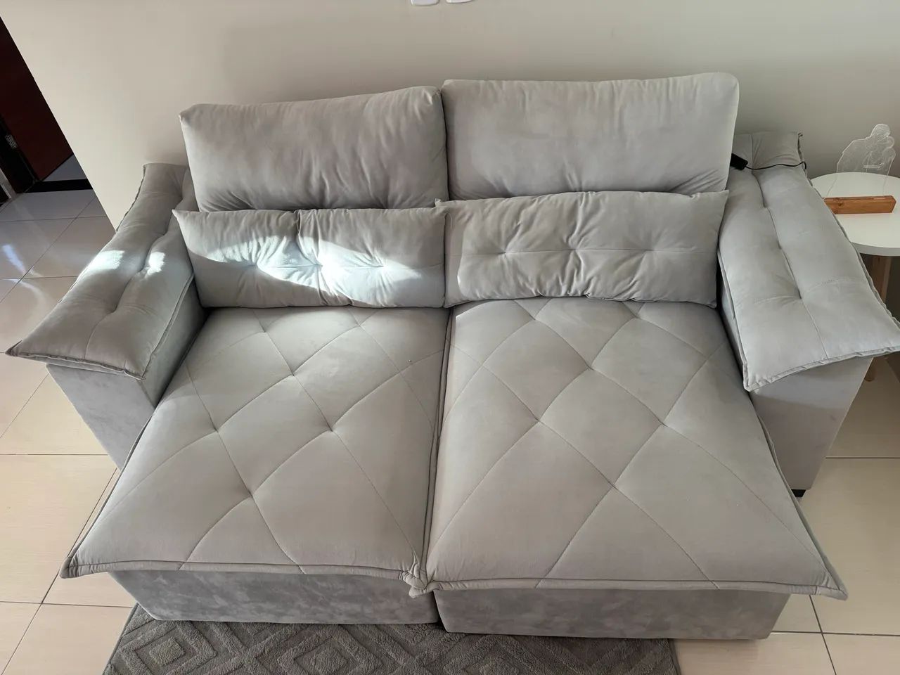 VENDO SOFÁ RETRÁTIL NOVO  - Foto 3