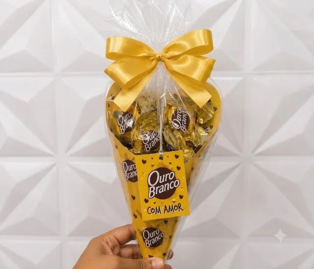 Cone Recheado Com 5 Bombons Ouro Branco Lembrancinha Presente - Foto 5