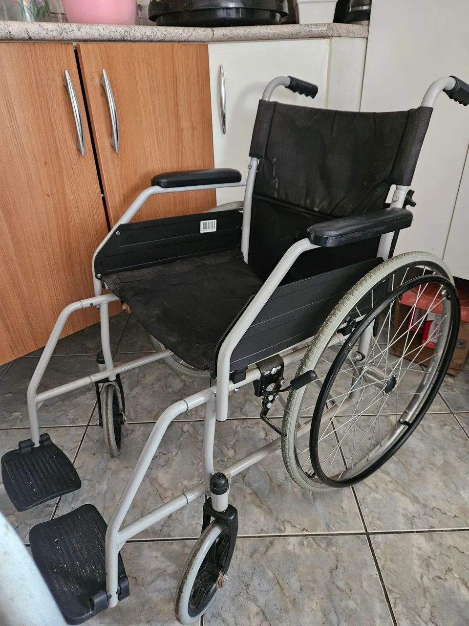 Cadeira de rodas - Foto 2