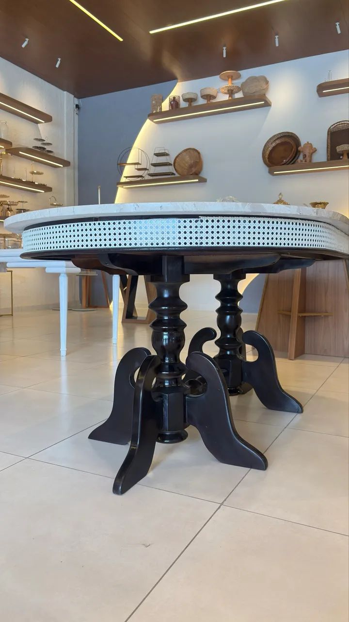 Mesa em madeira maciça e pedra travertino  - Foto 5