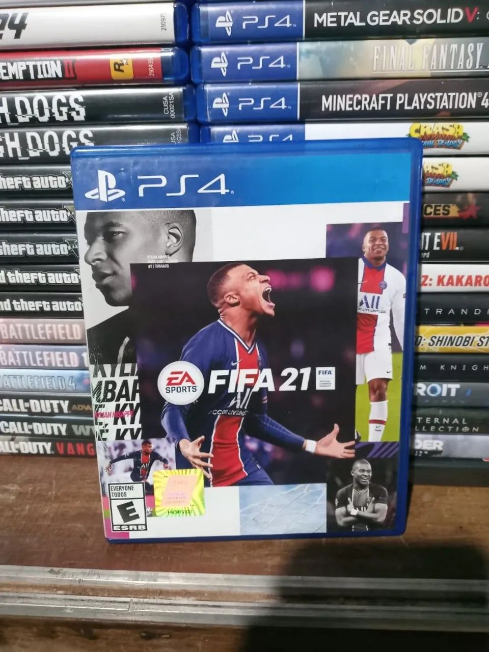 FIFA 21 - PS4 (Usado) Em Espanhol/Inglês 