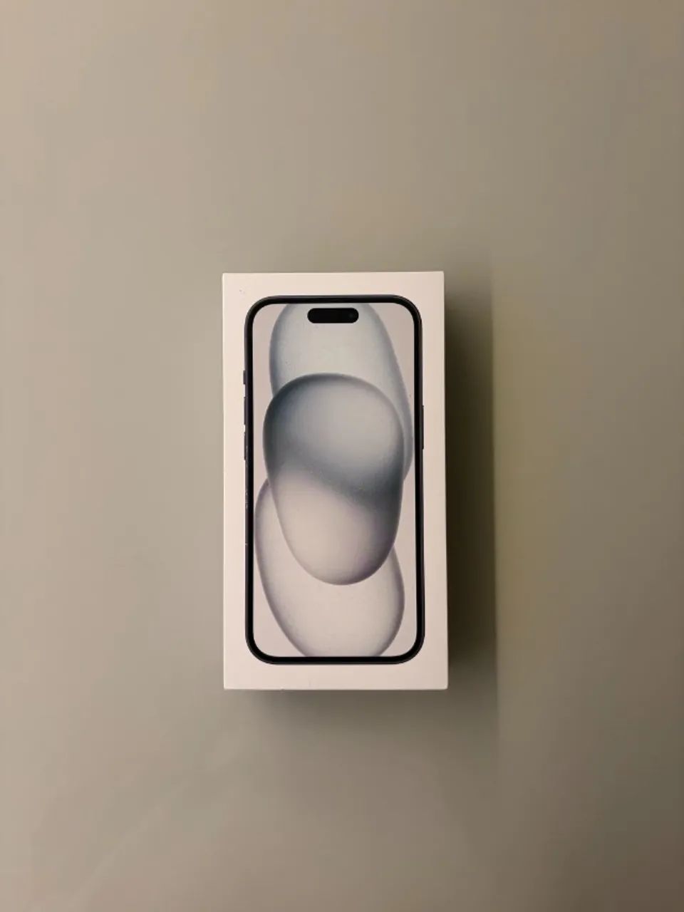 Iphone 15 novo com 128gb preto