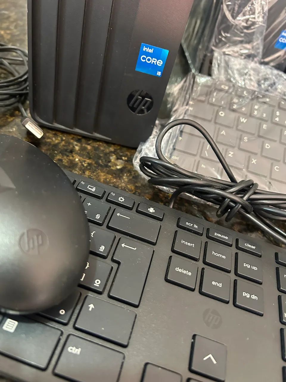Desktop HP Pro SFF 280 G9, Intel® Core? i5, Windows 11 Pro, 8GB RAM, 256GB SSD - Foto 2