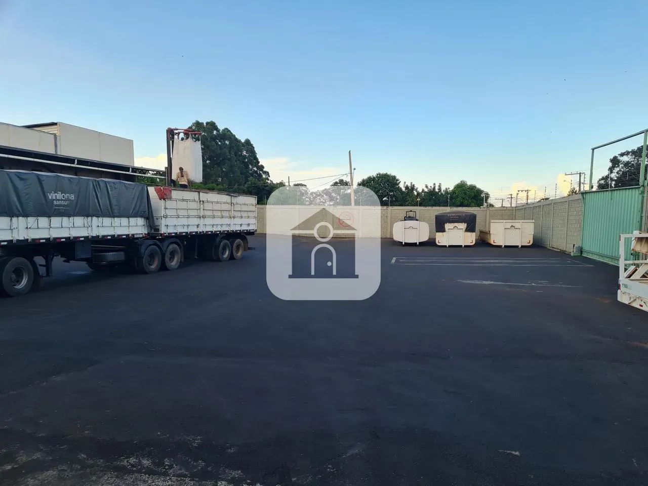 Galpão com patio para Venda Entrada da Cidade. - Foto 5