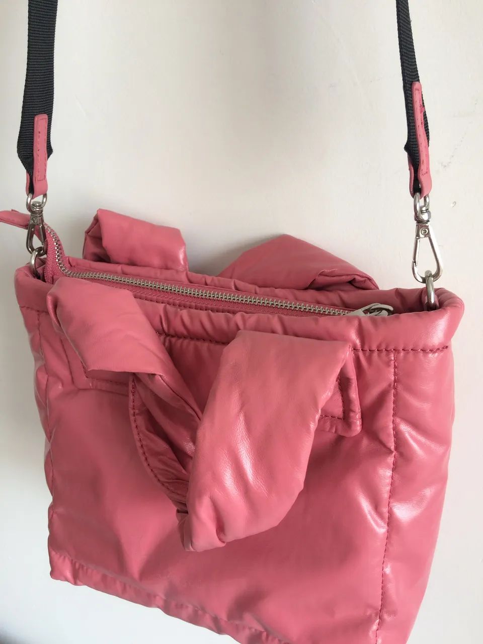 Bolsa puffer rosa Zara - Foto 2