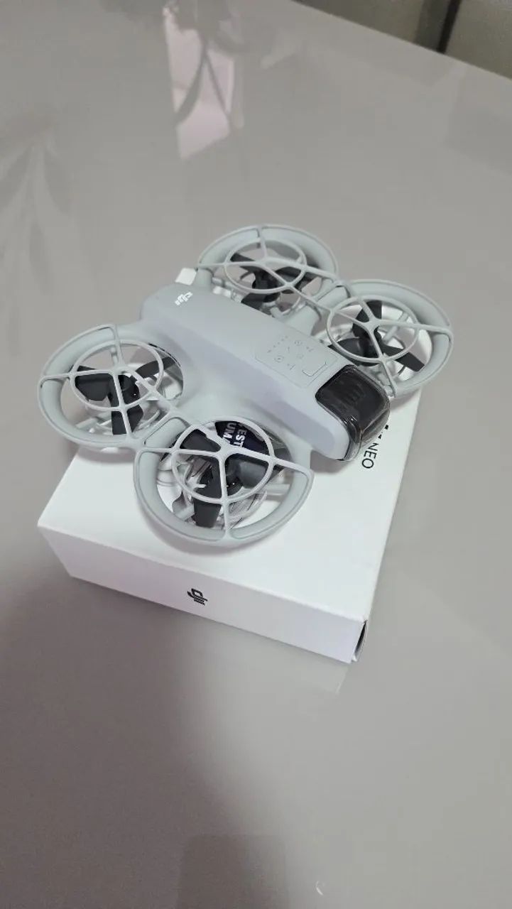 Drone Dji Neo - acompanha 3 baterias e hub de carregamento - pouco usado - Foto 4