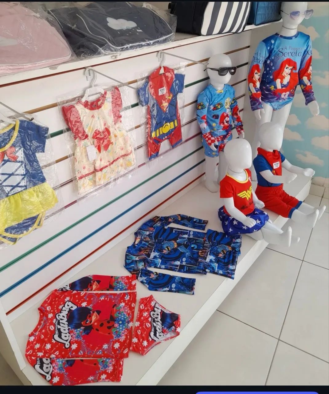 Vendo móvel de vitrine planejado  - Foto 3