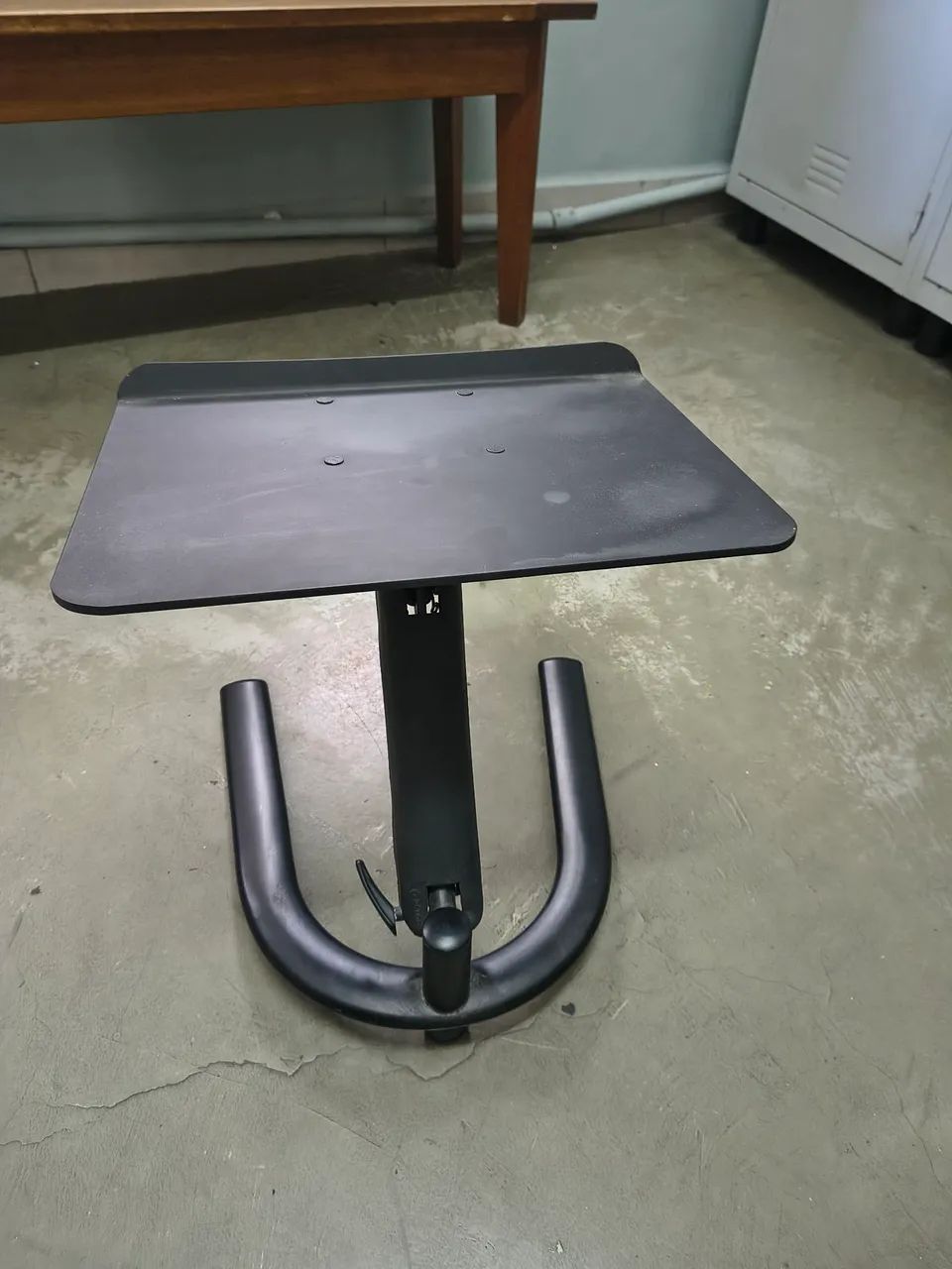 Suporte regulagem continua notebook 150,00 - Foto 2