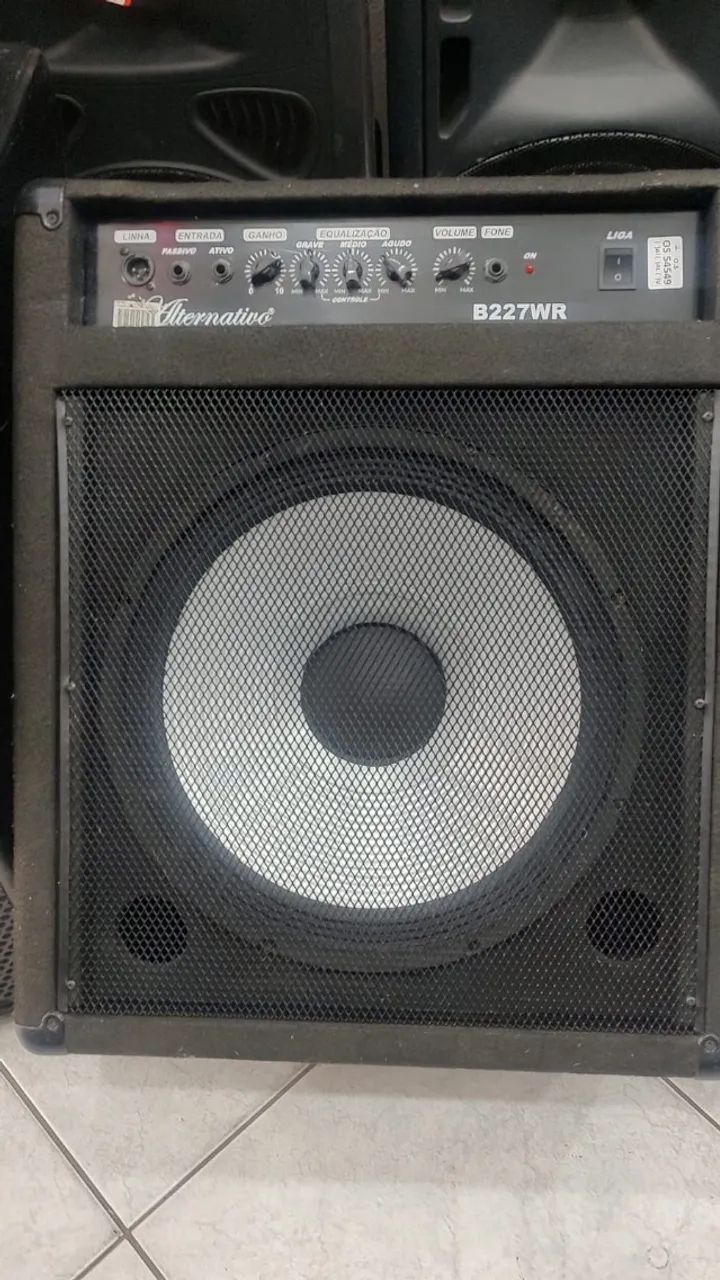 CUBO PARA CONTRABAIXO ALTERNATIVO FALANTE DE 15 POLEGADAS B227WR  POUCO USO - Foto 3