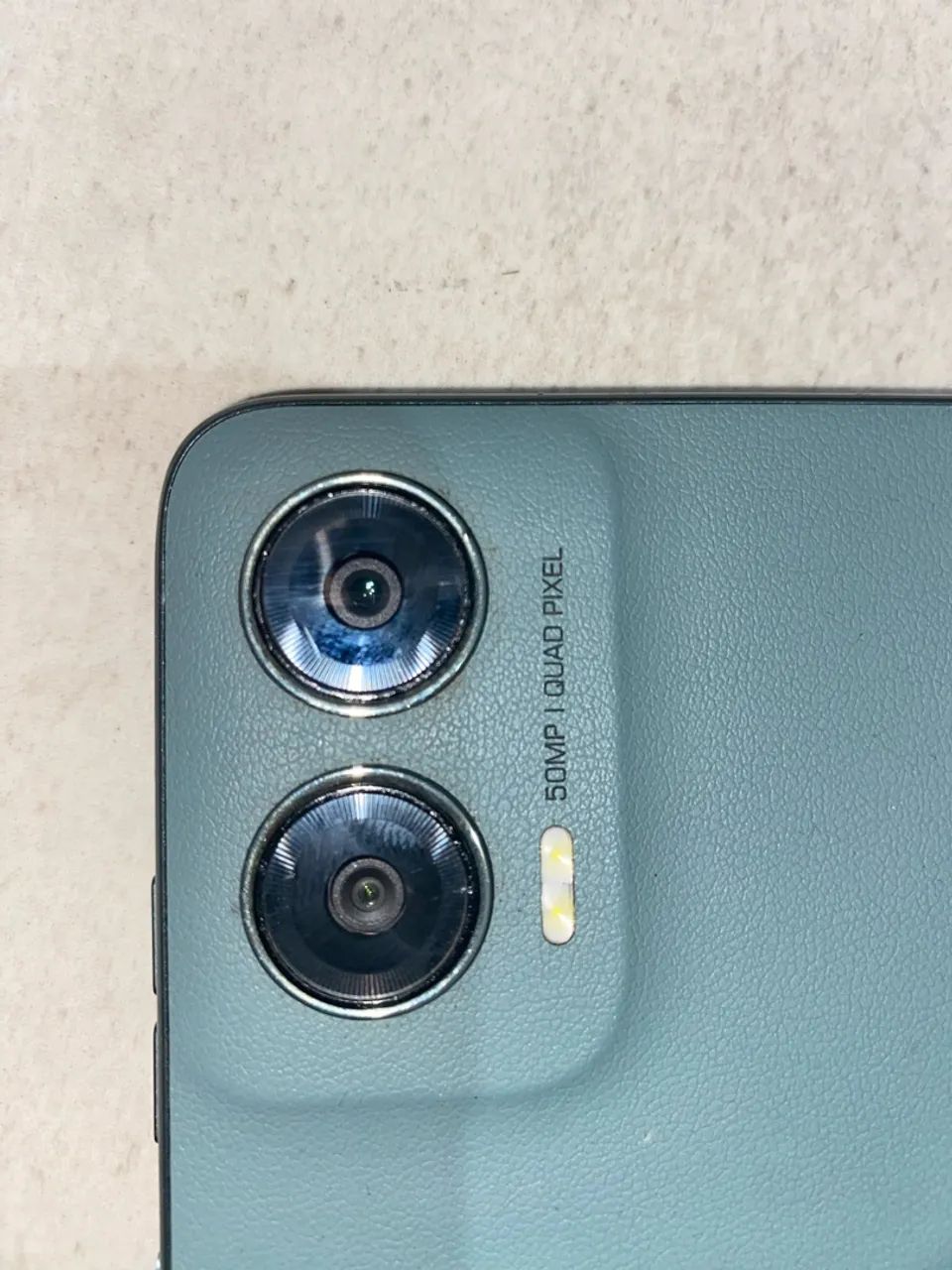 Motorola g35 com carregador e caixa  - Foto 3
