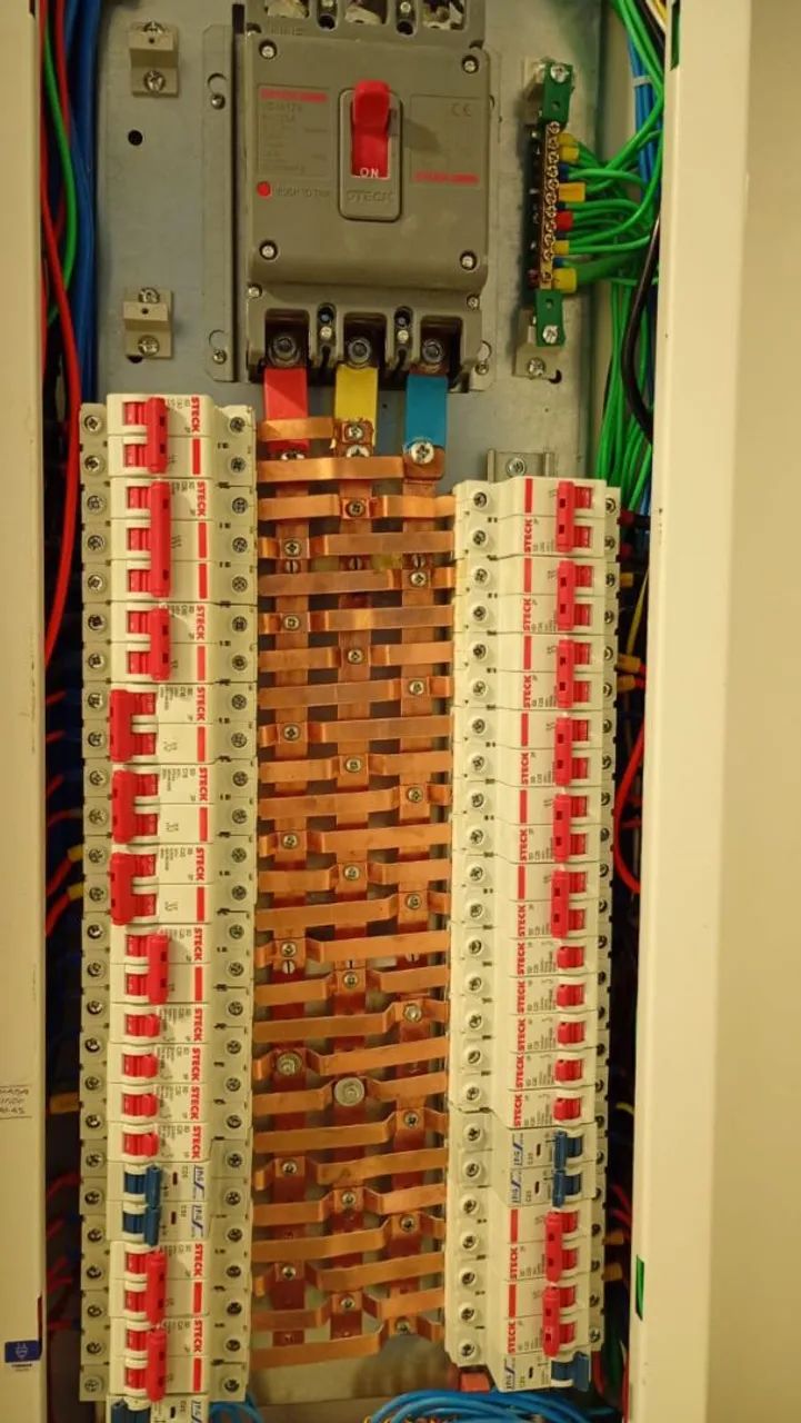 Instalações e reparos elétricos e hidraulicos - Foto 4
