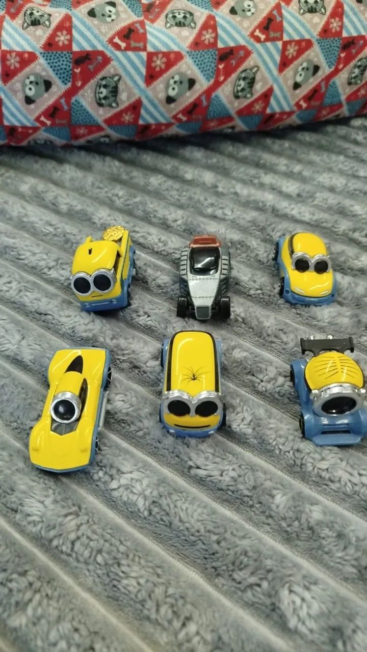 Hotwheels - Character Car Minions