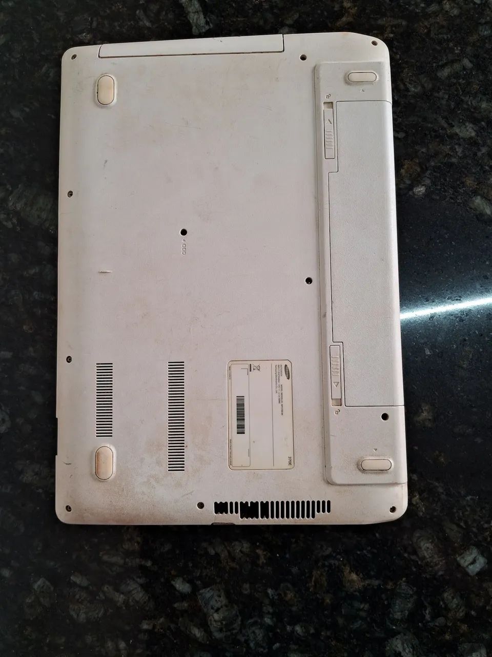 Vendo notebook samsung i3 com defeito R$699 - Foto 5