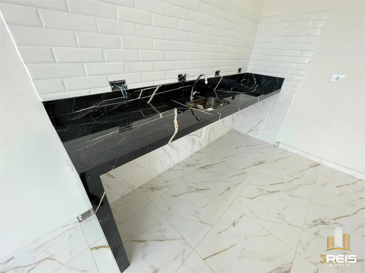 SOBRADO MODERNO E RECÉM CONSTRUÍDO EM SOCORRO/SP - Foto 5