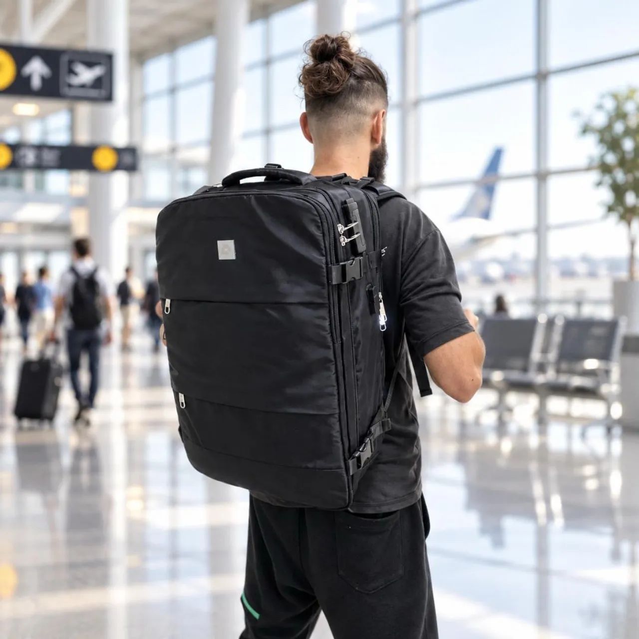 Mochila para levar notebook e roupas para viagens  - Foto 5