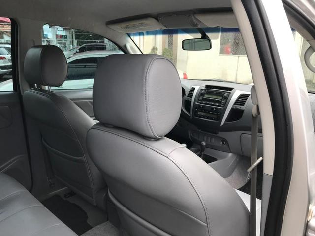 HILUX SRV CD 3.0 D-4D 4x4 DIESEL AUTOMÁTICA 2011/2011 - Foto 15