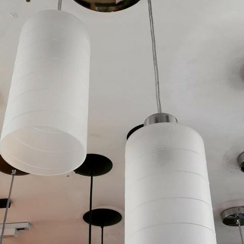 Pendente Redondo Vidro Branco 20cm/Bivolt