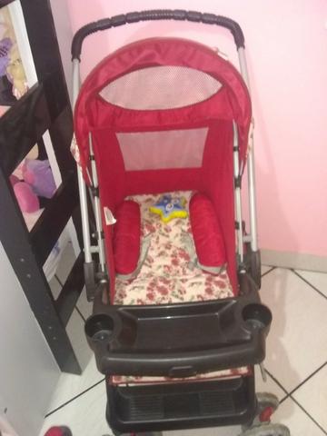 Carrinho de bebê e Bebê conforto