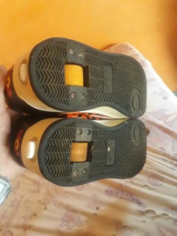 Tênis com rodinha