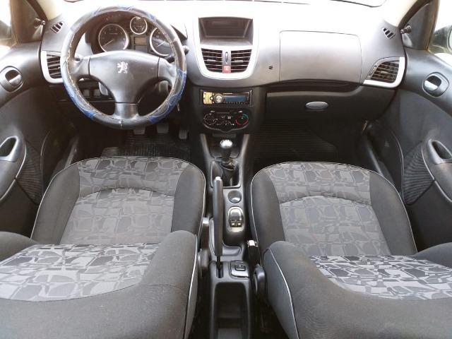 Peugeot 207 XR 1.4 2011 MT - Foto 3
