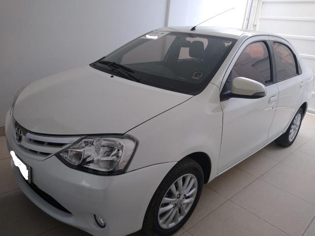 Carros toyota etios sedan ULTIMA SEMANA
