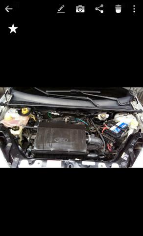 Fiesta sedan 1.6 - Foto 2