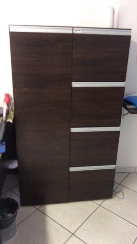 Vendo armário com porta e pasta suspensa - Foto 2