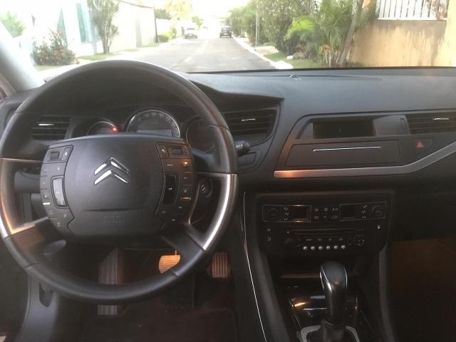 Citroen C5 Exclusive 2.0 ano 2011 troco em maior valor - Foto 2