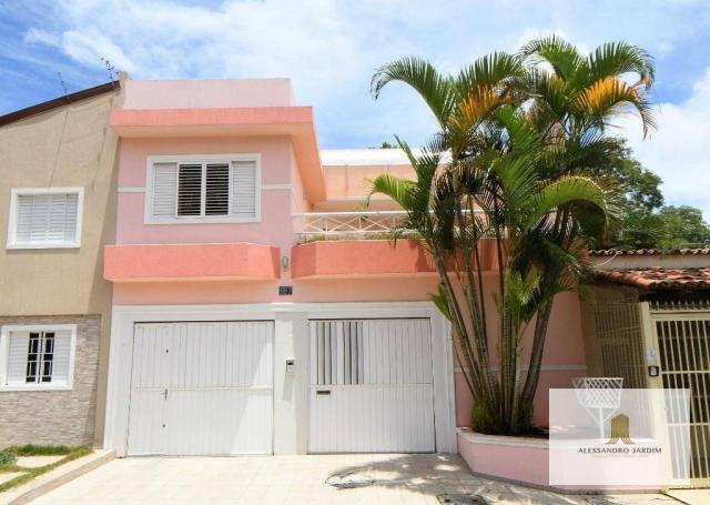 Excelente casa no Plano Piloto: 5 suítes + terraço c/ churrasqueira!