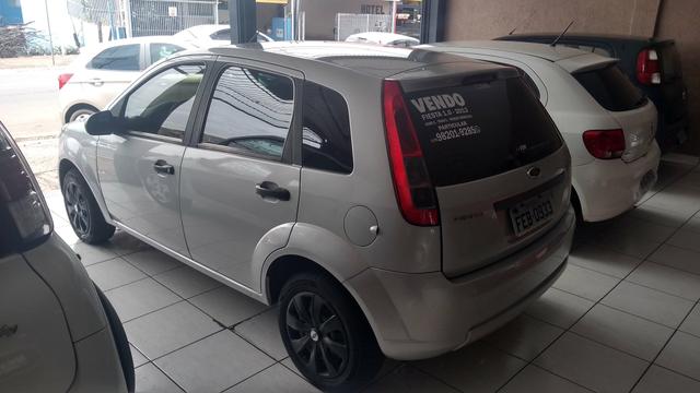 Fiesta 1.0 flex financia sem entrada