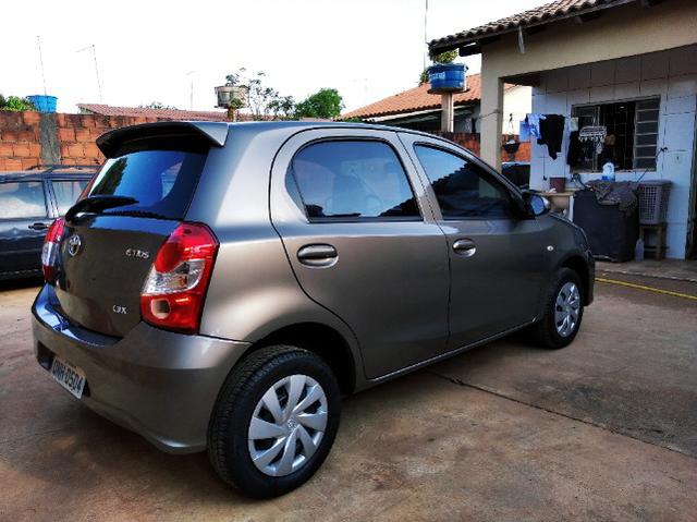 Etios 1.3 X 16V flex 4P manual 2017/18 - Foto 5