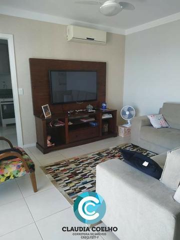 Belíssimo Apartamento 02 Quartos, Totalmente Mobiliado, na Praia do Morro!