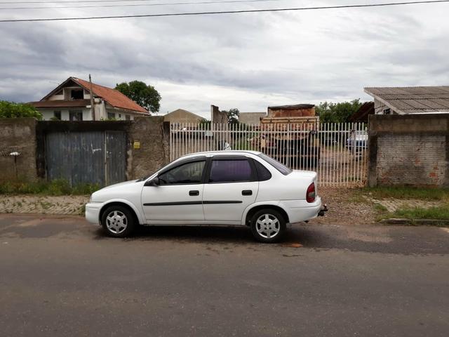Corsa sedan - Foto 2