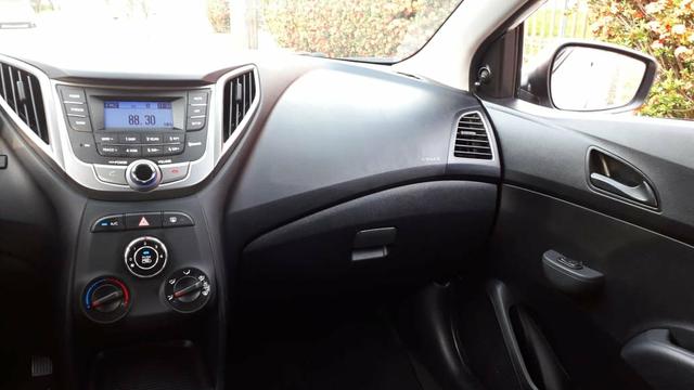 Hyundai hb20 branco completo - Foto 7