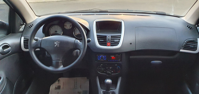 Peugeot 207 XR 1.4 2012 - Foto 10