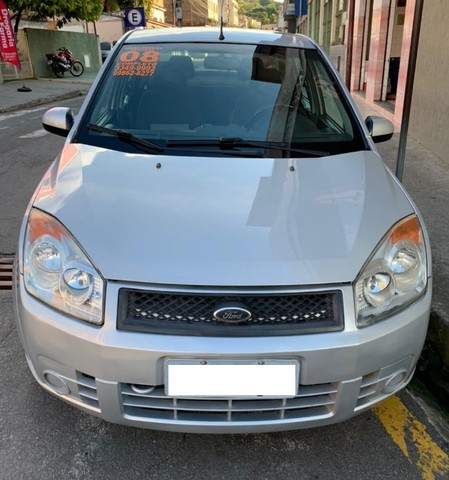 FIESTA SEDAN 1.6