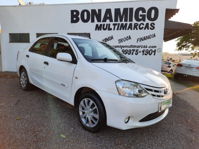 TOYOTA ETIOS X SEDAN 1.5 FLEX ANO 2013