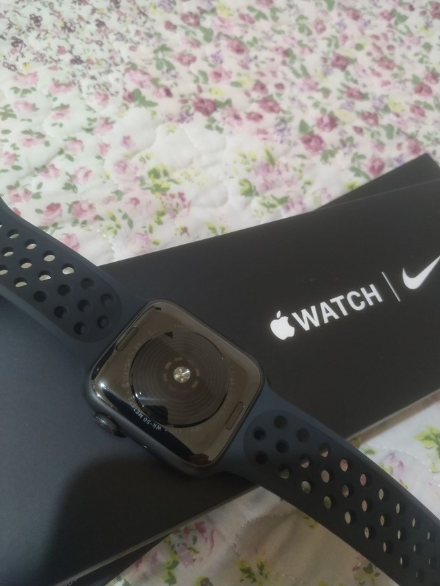 apple watch se 44mm usado