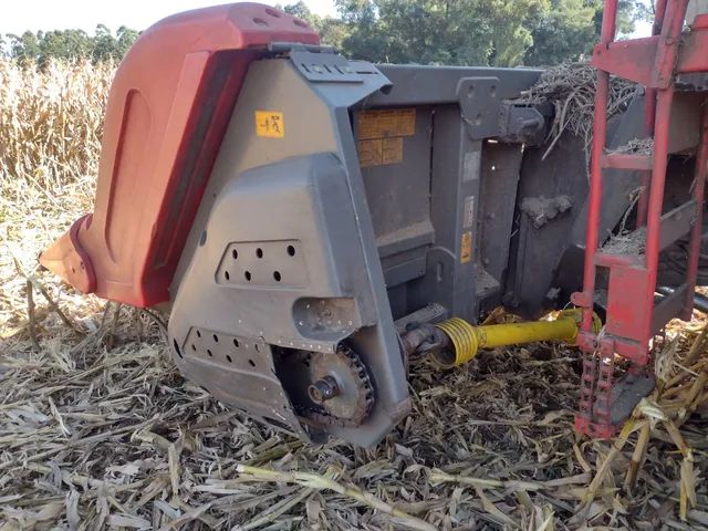 Plataforma de milho Massey MF 3009 9x45 - Foto 2