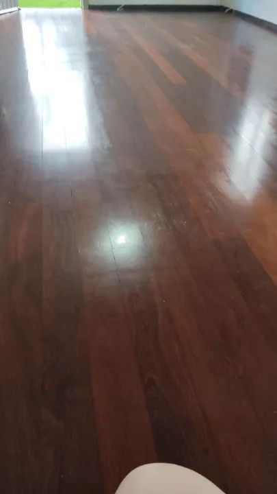 27 m2 de assoalho de madeira de lei, maciça, dura em ótimo estado - Foto 2