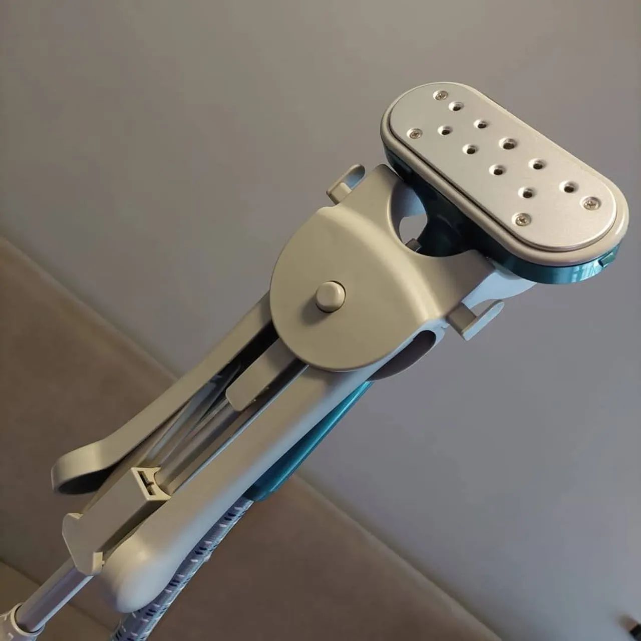 Passador de Roupa a Vapor Electrolux - Foto 4