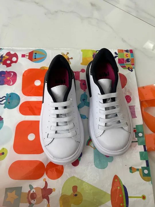 Tênis Infantil - Branco com Preto