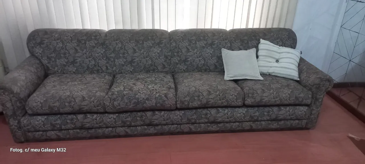Sofá 3 e 4 lugares
