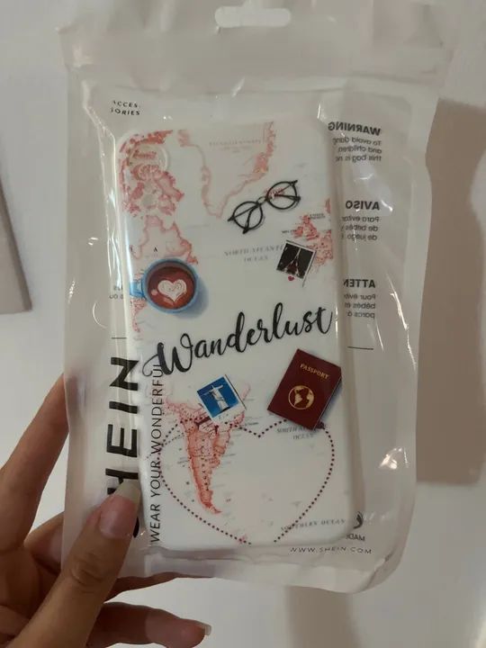 Capinha iPhone XR nova shein 