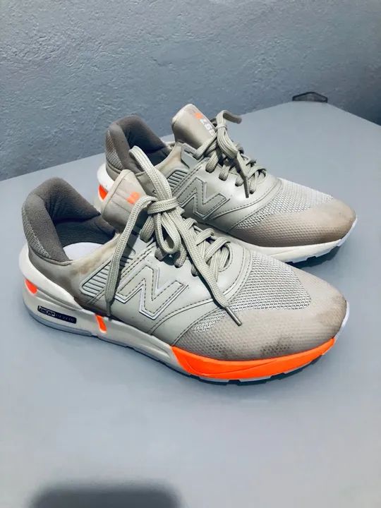 Tênis New Balance 997S bege e laranja - Tamanho 40 - Foto 3