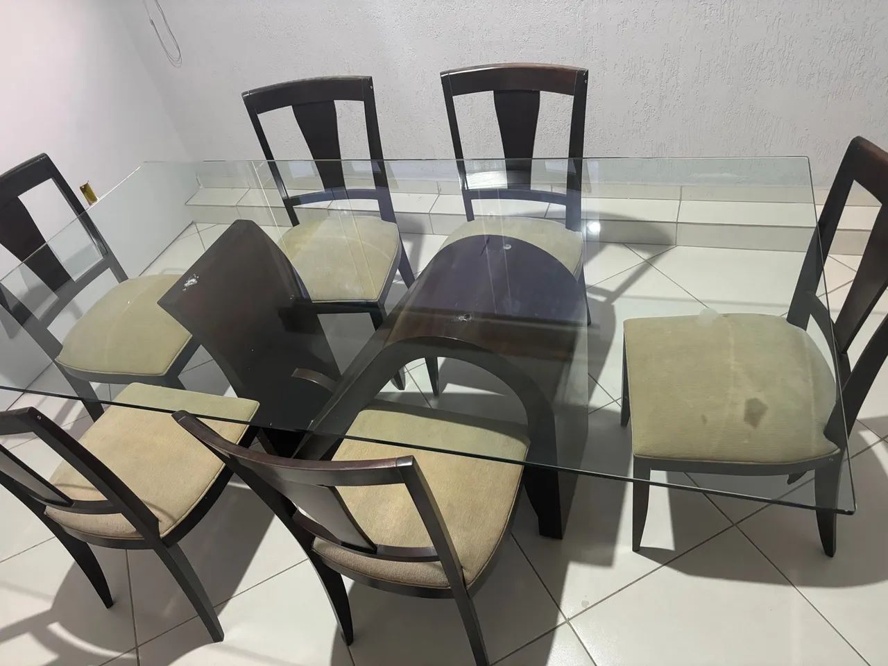 Mesa de Jantar com tampo de Vidro + 6 Cadeiras - Foto 3